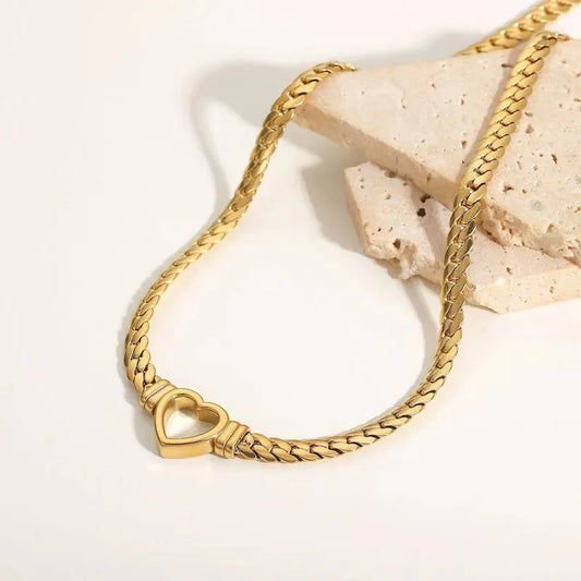 Solid Heart Shape Necklace 62carat