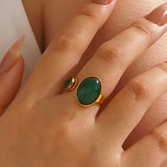 Minimalist Green Oval Open Ring 62carat
