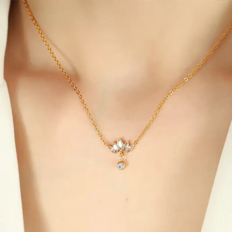 5 Shine necklace 62carat
