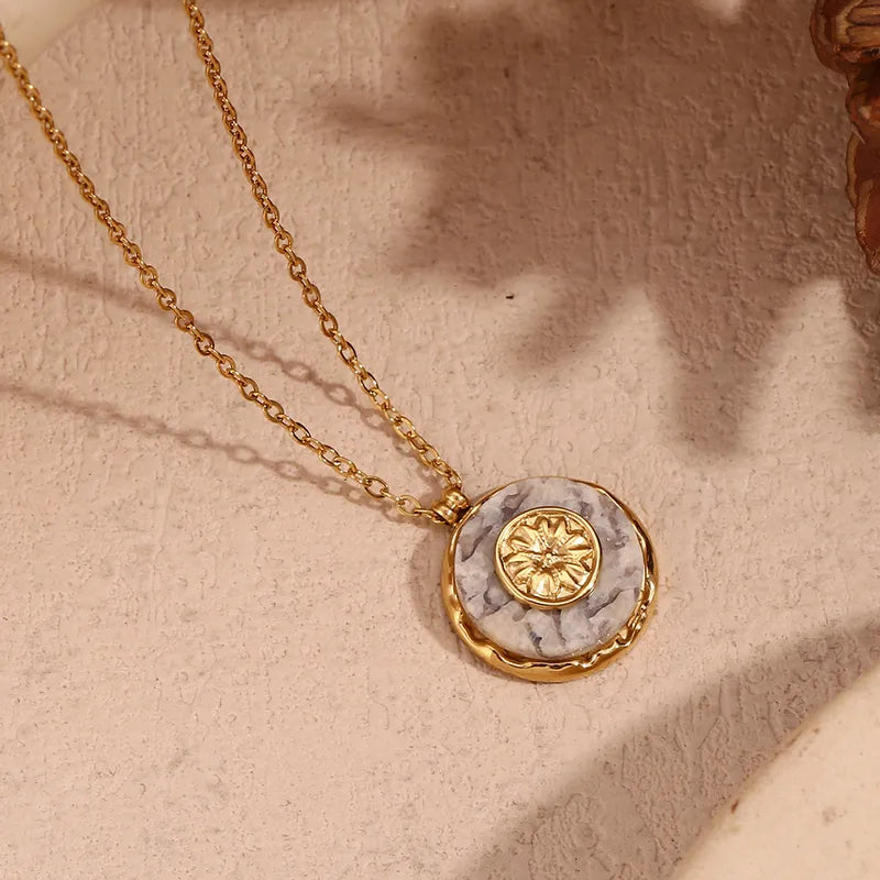 Classic Coin Pendant 62carat