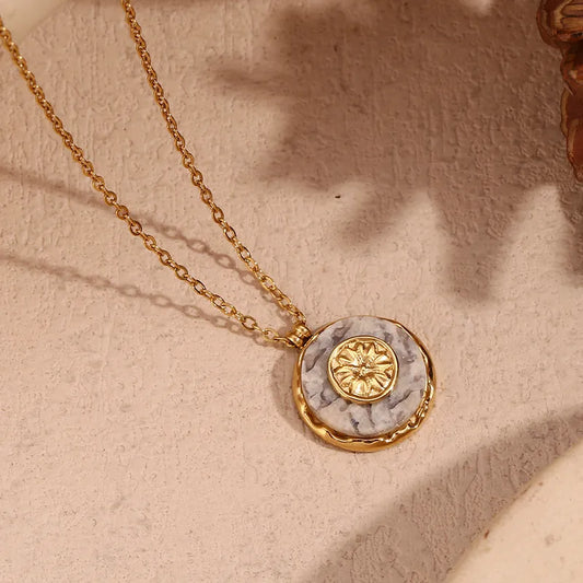 Classic Coin Pendant 62carat