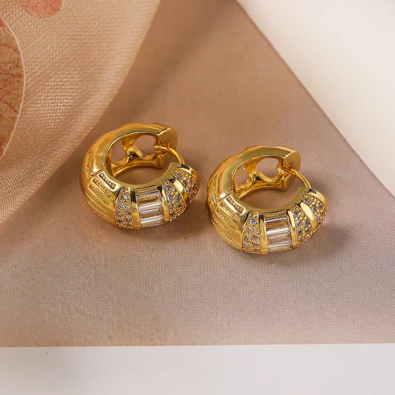 Gold White Colour Zirconium Earring 62carat