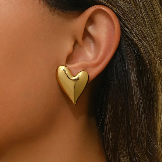 Heart Shape Ear Studs 62carat