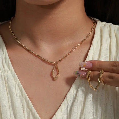 Jewellery Set - 62carat
