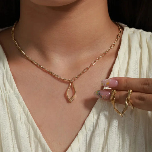 Jewellery Set - 62carat