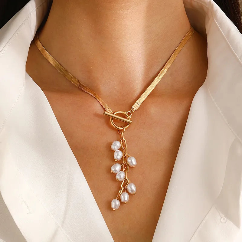 Lady Toggle Snake Chain Gold Pendant Necklace 62carat