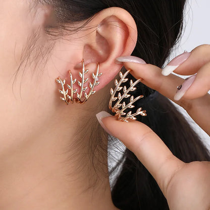 Leaf Asymmetrical Earring 62carat