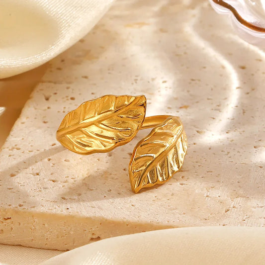 Leaf Design Ring 62carat