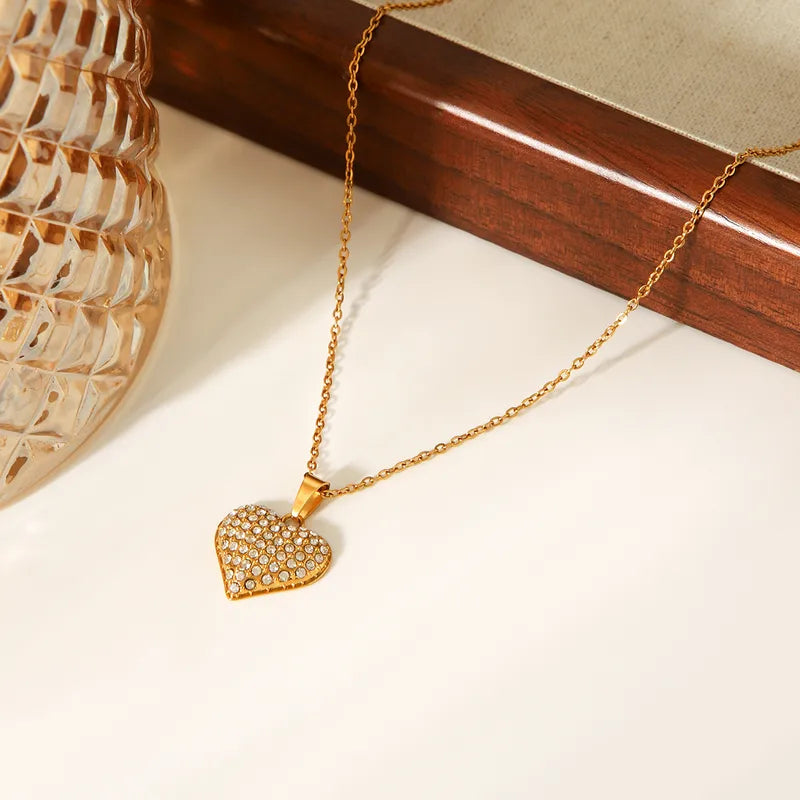 Light Luxury High-end Heart-shaped Pendant Necklace 62carat