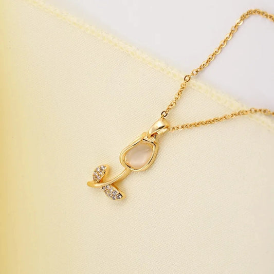 Lotus Chain Pendant Necklace 62carat