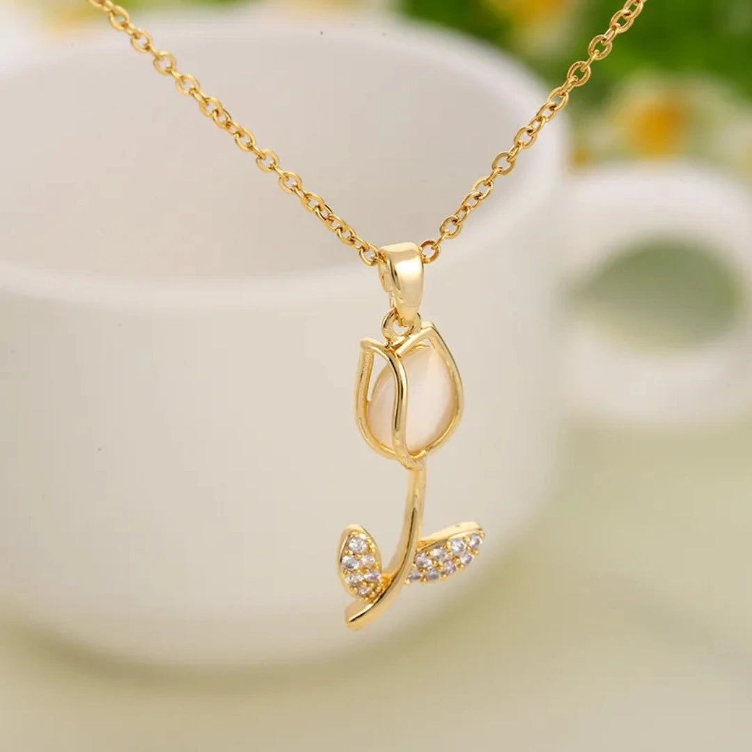 Lotus Chain Pendant Necklace 62carat