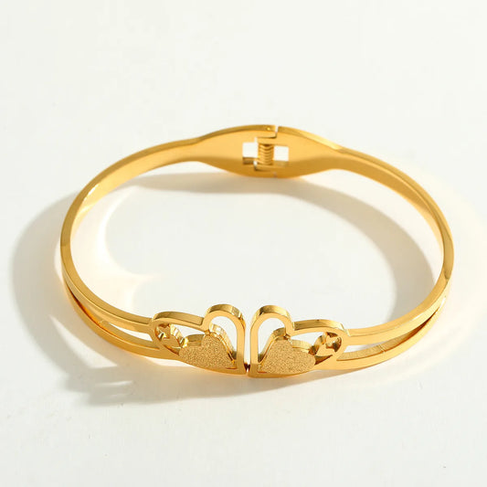 Love Couple Bangle 62carat