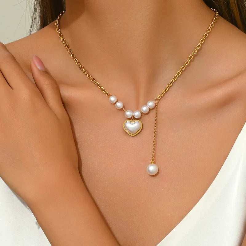 Love Necklace for Party Wear 62carat
