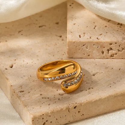 Love Touching Ring 62carat