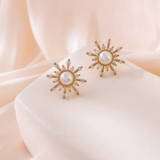 Pearl Eight-pointed Star Studs 62carat
