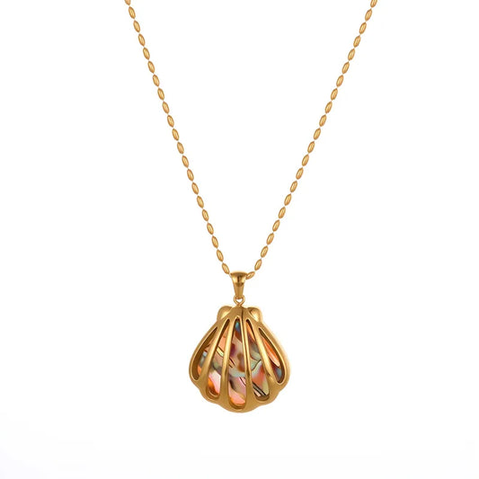 Shell Lover Necklace 62carat