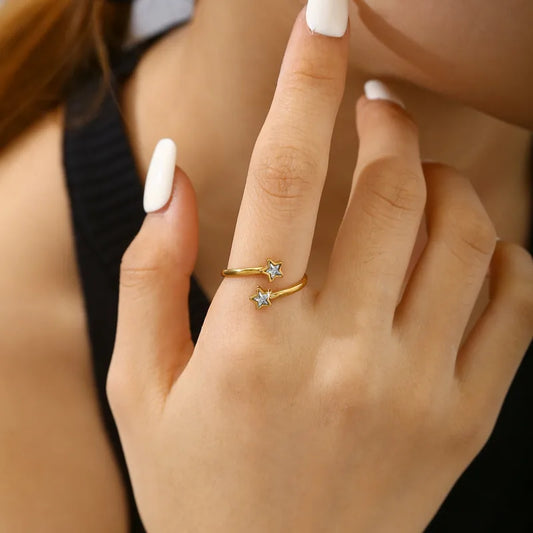 Small Two Star Ring 62carat