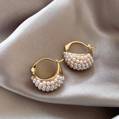 Style Round Inlay Alloy Pearl Ear Studs 62carat