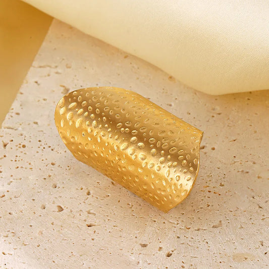 Stylish Party Ring 62carat