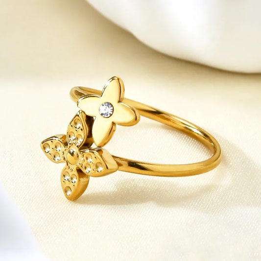 Two Flower Ring 62carat