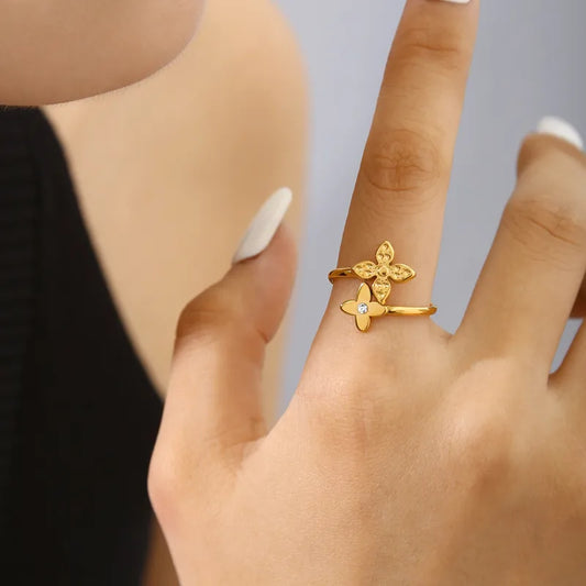 Two Flower Ring 62carat