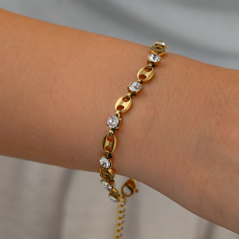 Vintage Artistic Style Hand Chain Bracelet 62carat