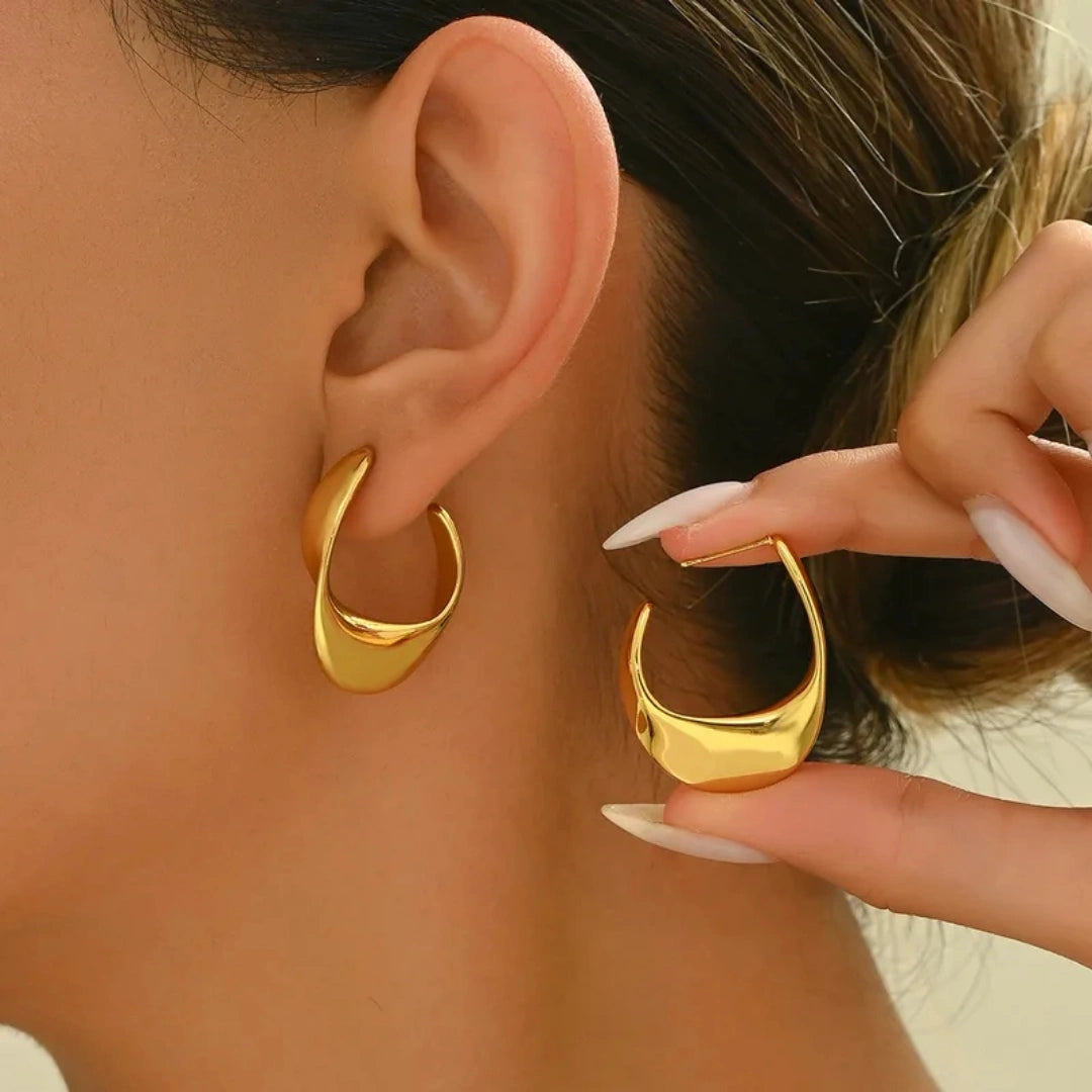 Vintage Style Simple Style C Shape Ear Studs - 62carat