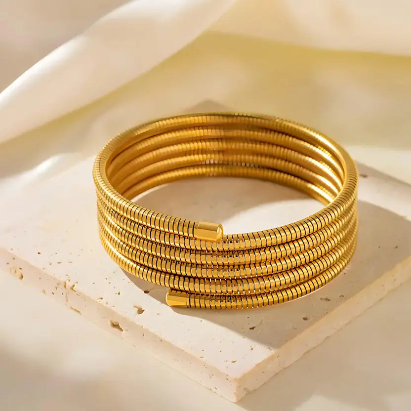 Multi layer Round Shape Bangle - 62carat