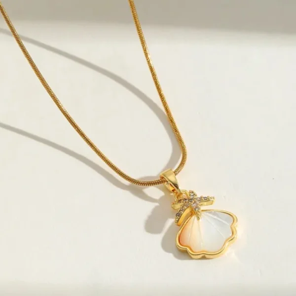 Cute Artistic Conch Heart Shape Chain Pendant Necklace – 1