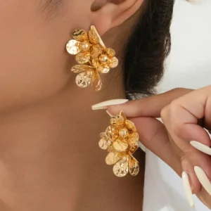 Flower Pleated Ear Studs - Image 6