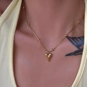 Sweet Heart Shape Pendant Necklace - Image 1